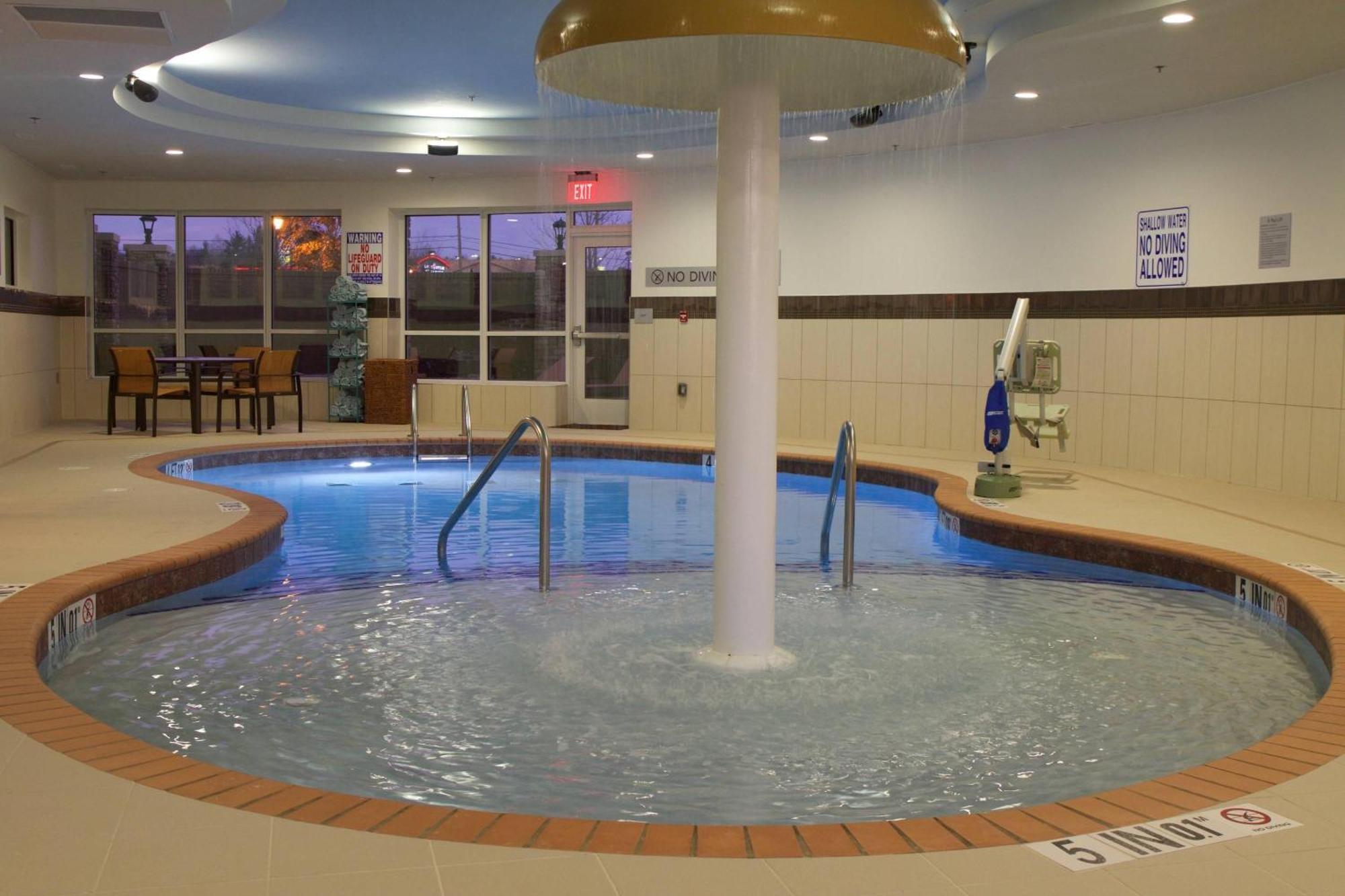 Courtyard By Marriott Asheville Airport Fletcher Exteriér fotografie