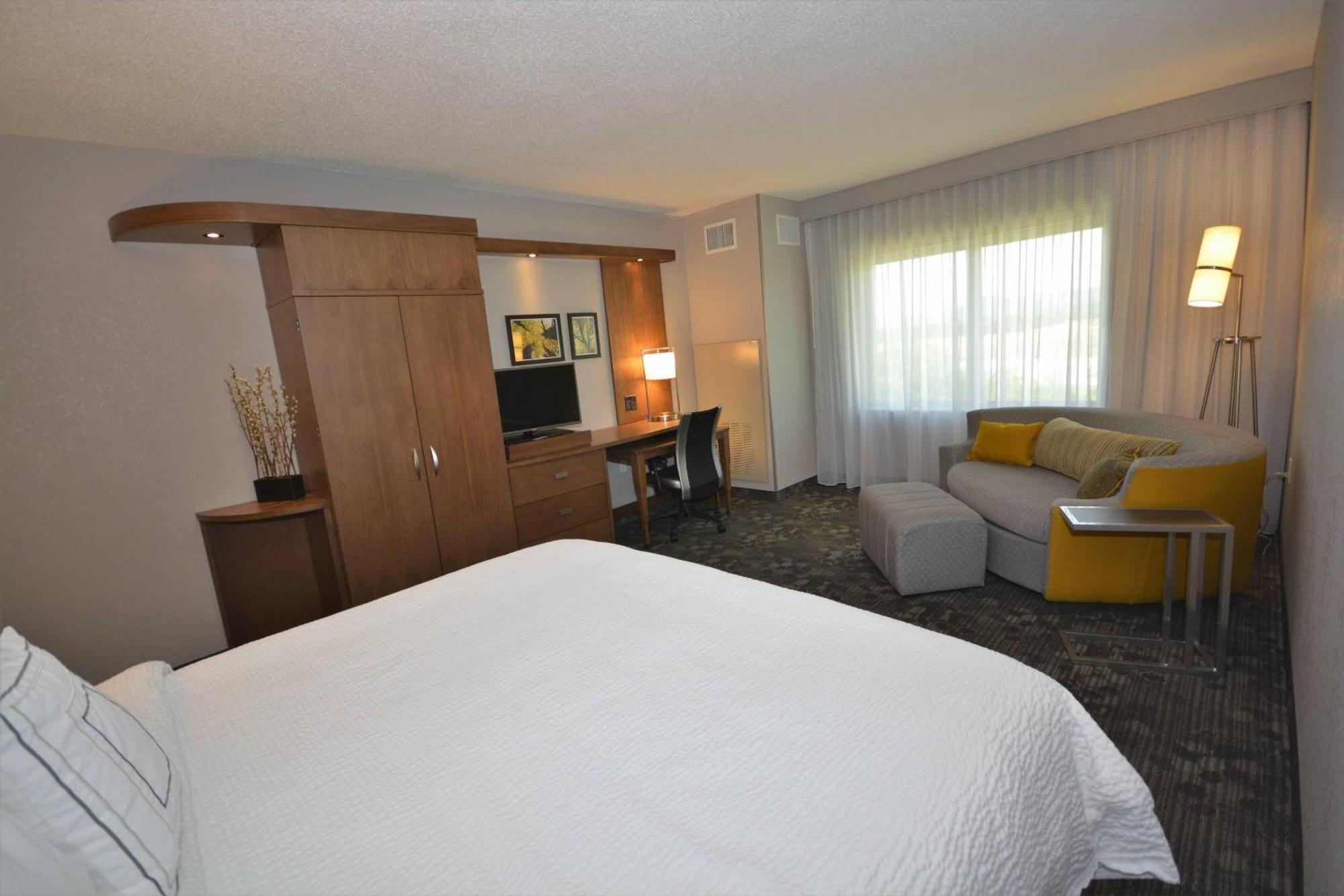 Courtyard By Marriott Asheville Airport Fletcher Exteriér fotografie